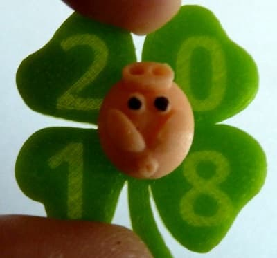 Glücksbringer 2018 (New Year Clover with Pig - hidden numbers) — 3D model preview